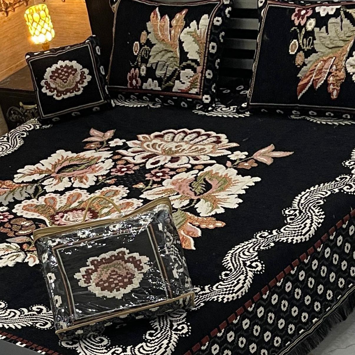 Velvet Jaquard 4PC Bedsheet