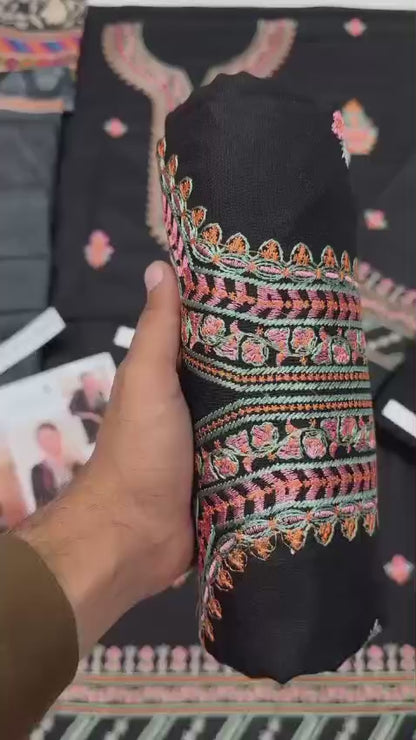 Garnit Premium Dhanak Suit