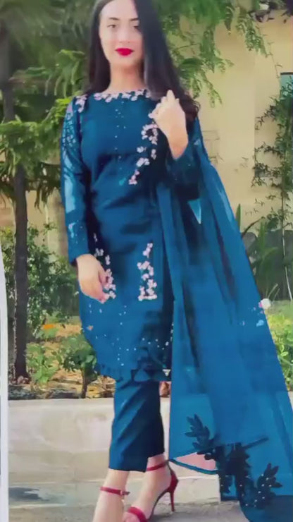 Agha Noor Dhanak Emb Suit